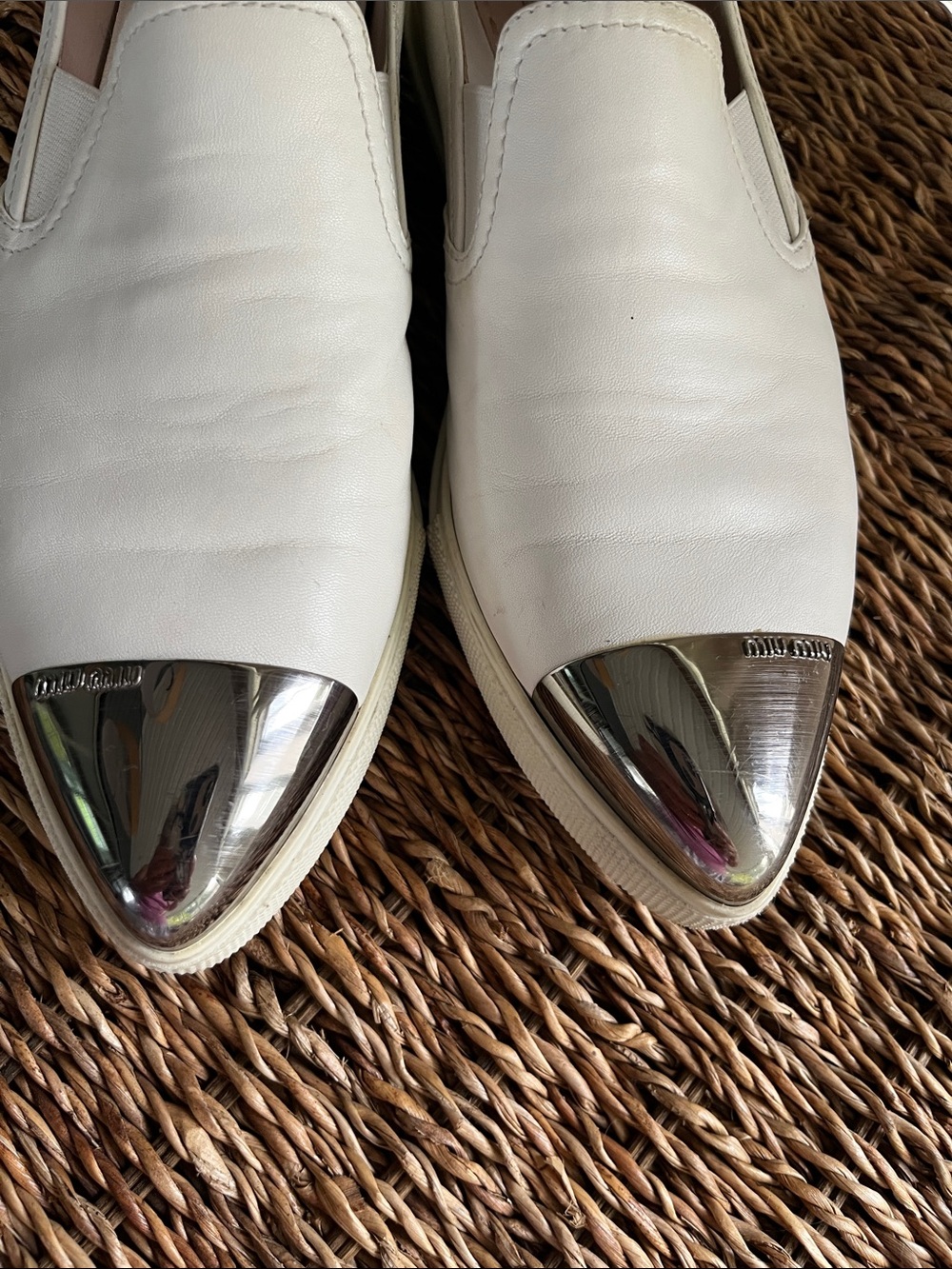 Women’s Miu Miu White/Cream Leather Slip-Ons with Silver Cap Toes - Picture 4 of 13